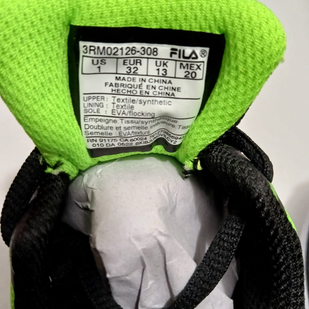 Fila  Kids Sneakers - Black and Green Size 1 - Picture 8 of 10